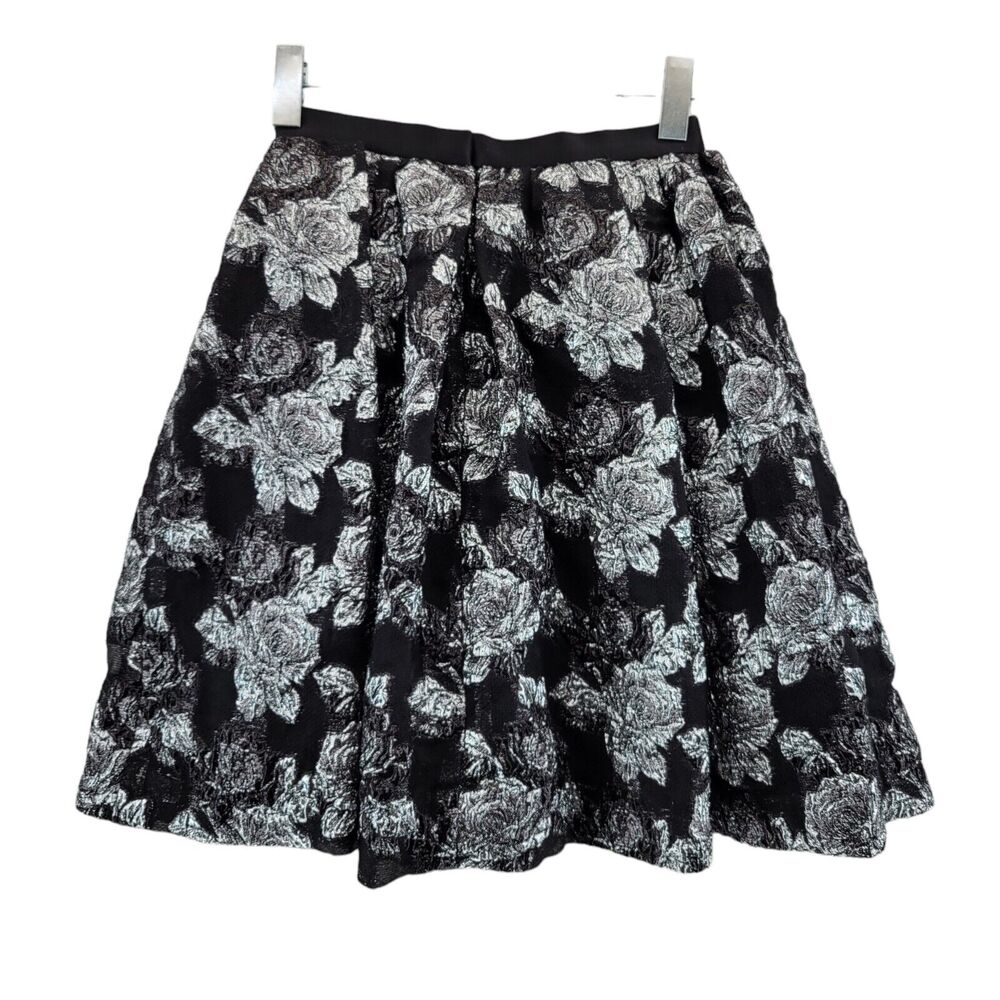 Prabal Gurung Floral Skirt Size‎ 0 XS Metallic Silver Black Floral Knee Length